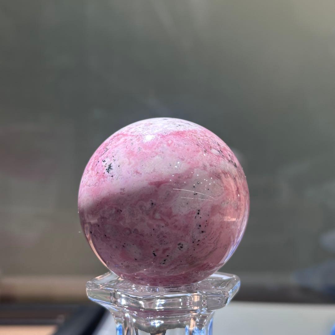 天然石 ロードナイトのスフィア　丸玉　置物G.140