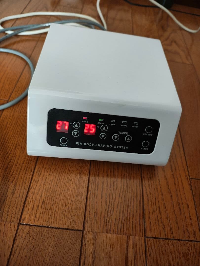 R*e様 説明書付　ＭＯＣＯエステ 遠赤外線ヒートマット三つ折セパレート＋パラフ