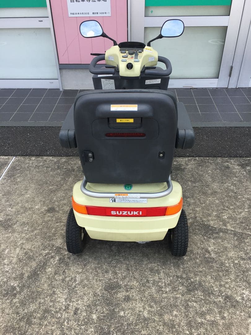スズキ　電動カート セニアカー　イエロー