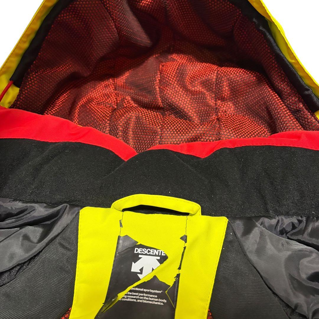 DESCENTE デサント スキーウェア スノボウェア イエロー 黄色　フード