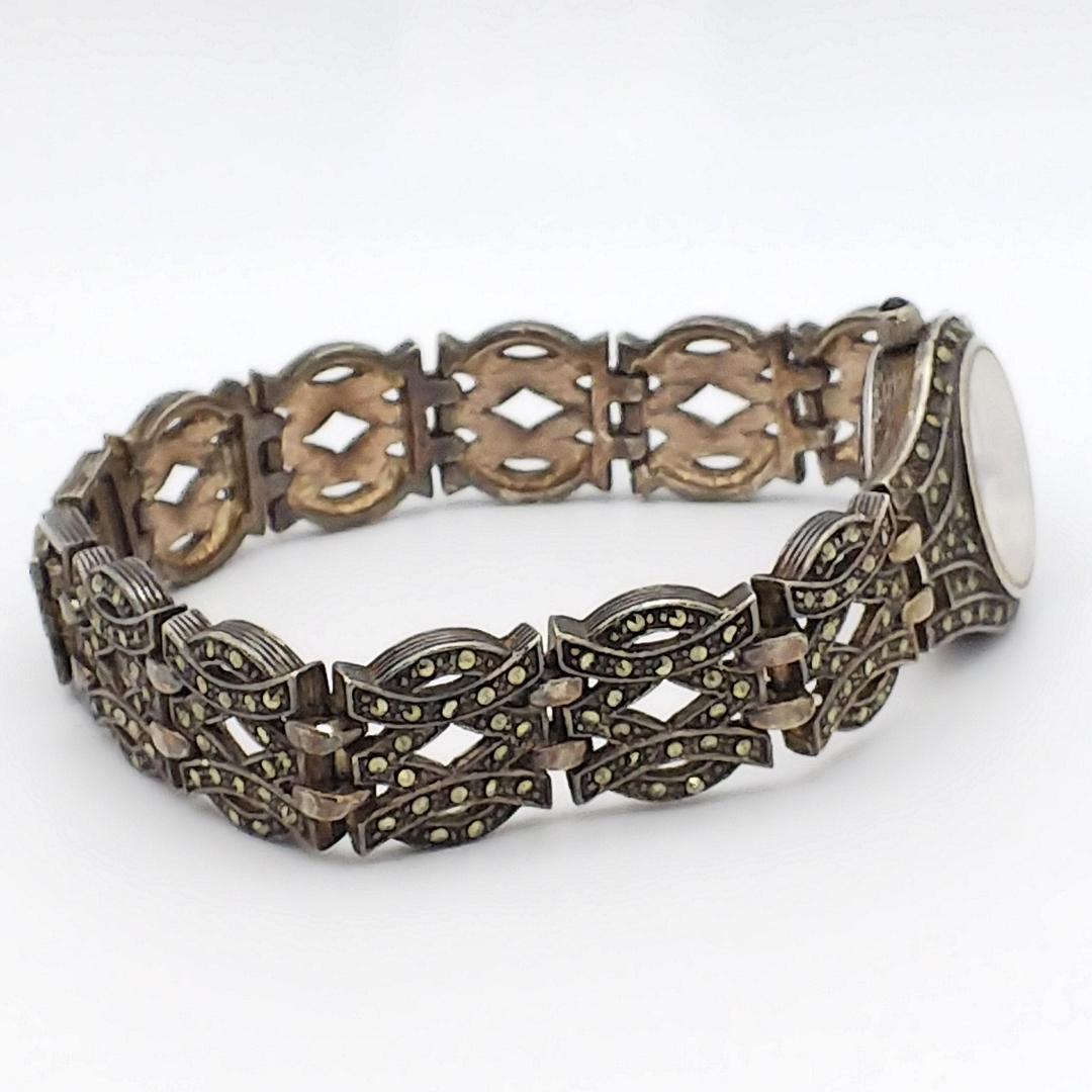 711 送料無料【電池交換済】Femelle★アンティーク調★レディース/腕時計