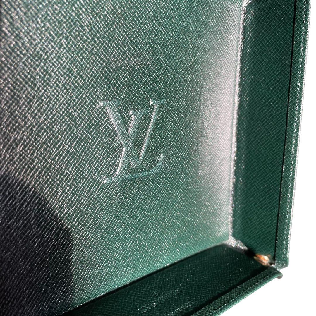 LOUIS VUITTON ルイヴィトン 小物入れ アクセサリーケース タイガ
