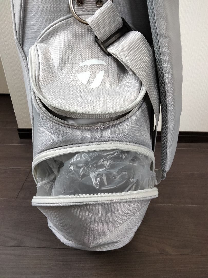 新品未使用　TaylorMade テーラーメイド　キャディーバッグ