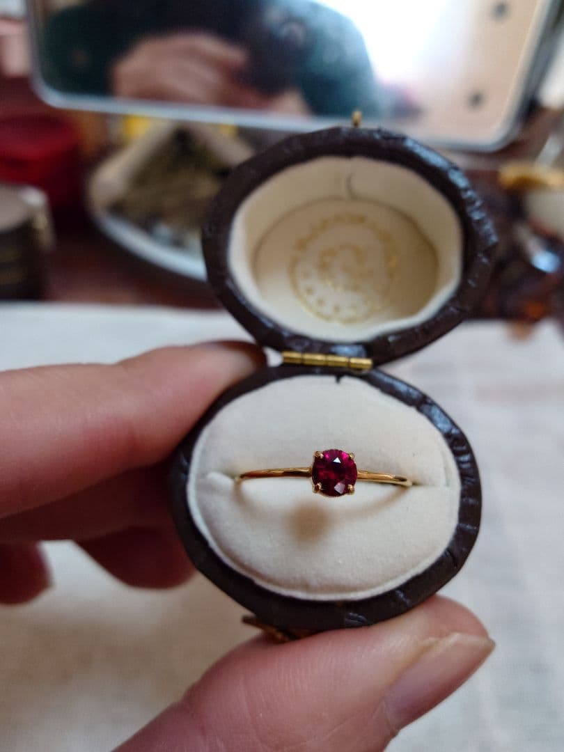 レッドスピネル　優美堂　リング　k18 12号