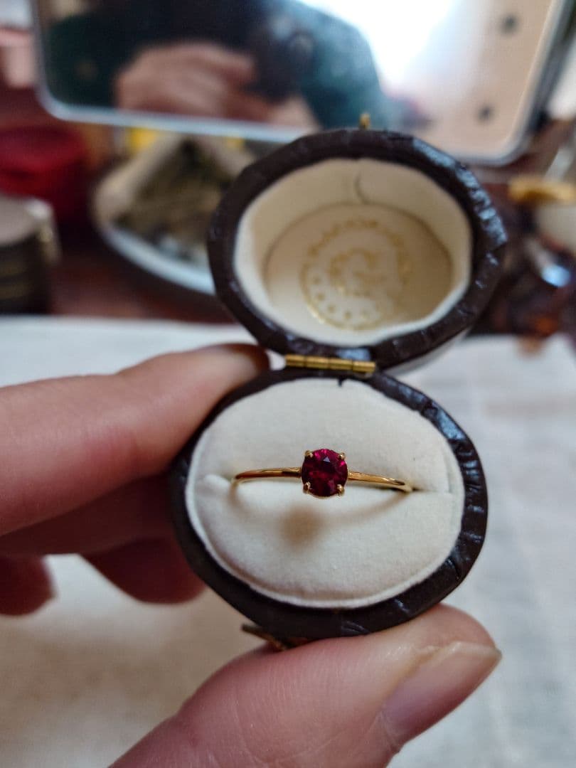 レッドスピネル　優美堂　リング　k18 12号