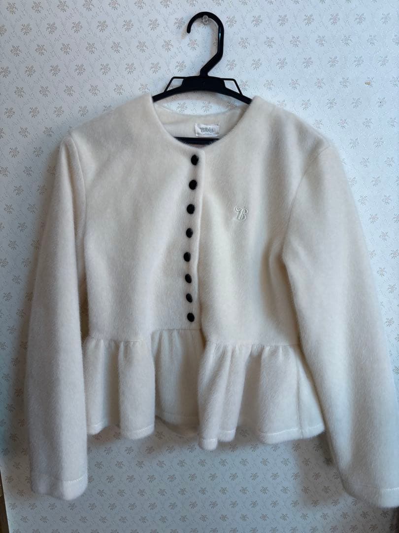bibiy ペプラムカーディガン