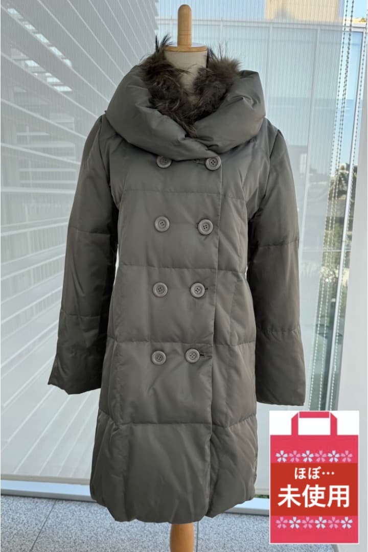 オーキディアのダウンコート／美品