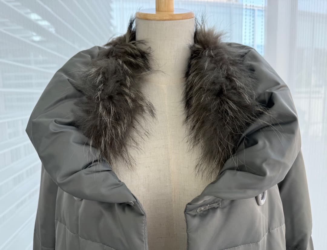 オーキディアのダウンコート／美品