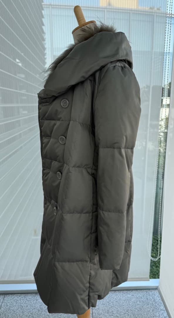 オーキディアのダウンコート／美品
