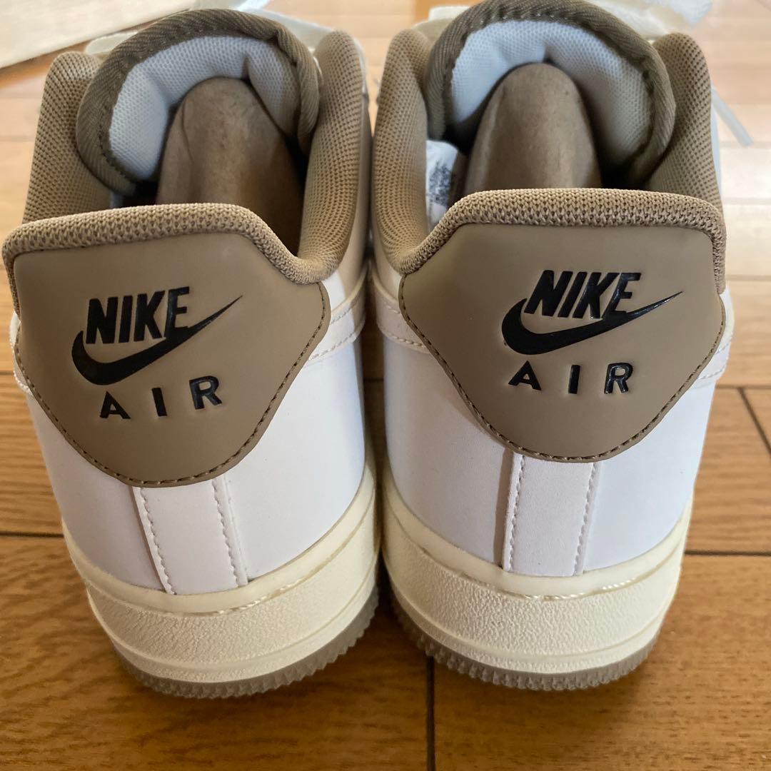 ノアルア　ナイキ エアフォース 25cm 白