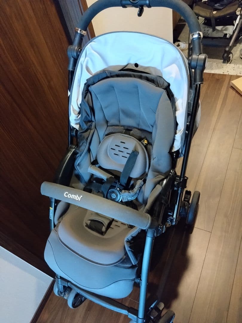 コンビ クロスゴー 4キャス エッグショック ブルー　レインカバー付