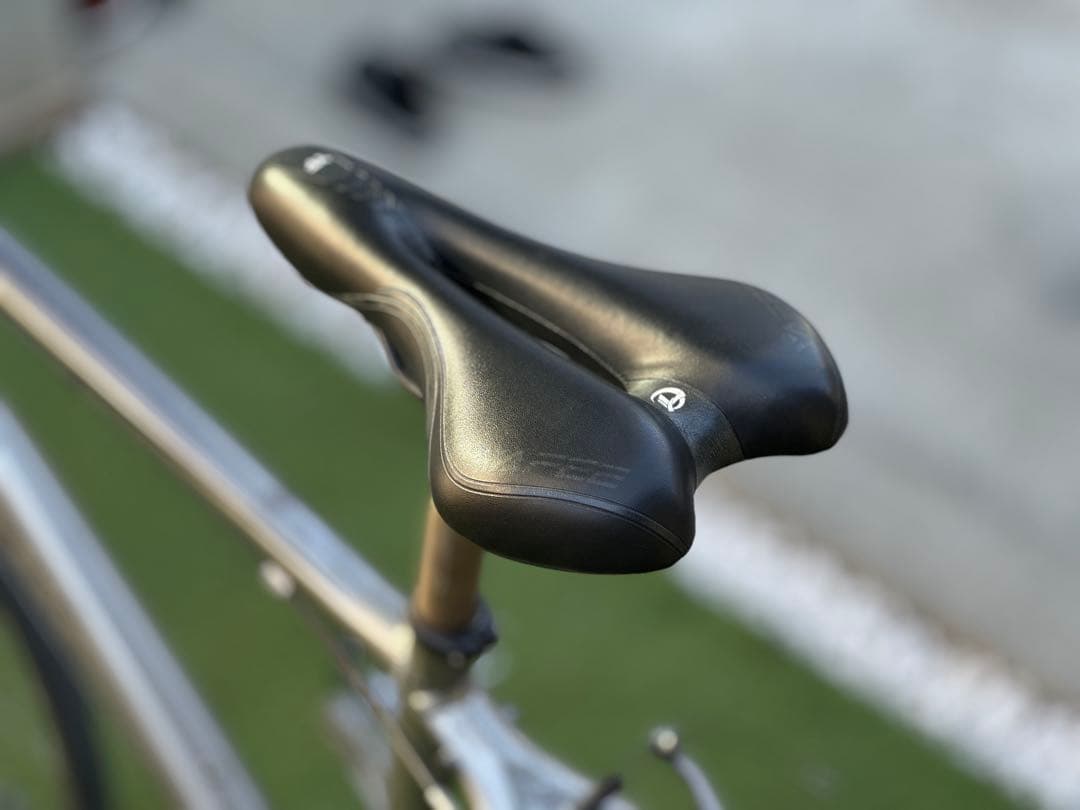 TREK 7.3FX クロスバイク（Deore/LX搭載・直接引取限定）