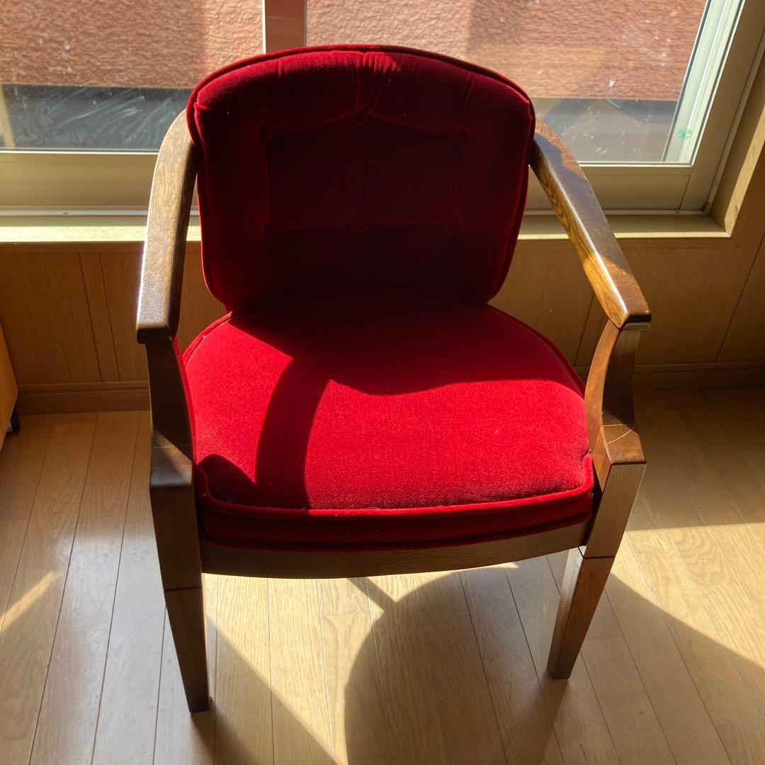 安定感あるアンティーク椅子