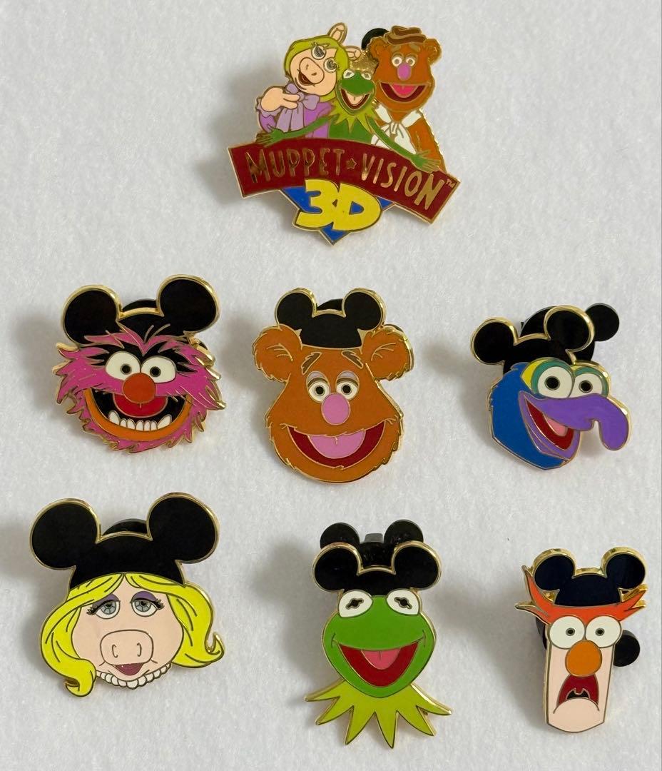 つねきちTDRホテルピンバッジ