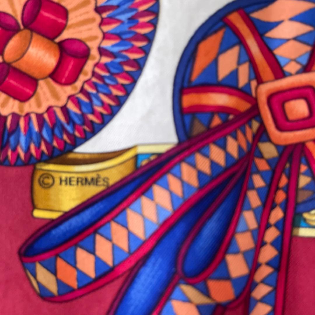 品質タグ付！Hermès 美品　リボンモチーフ カレ90