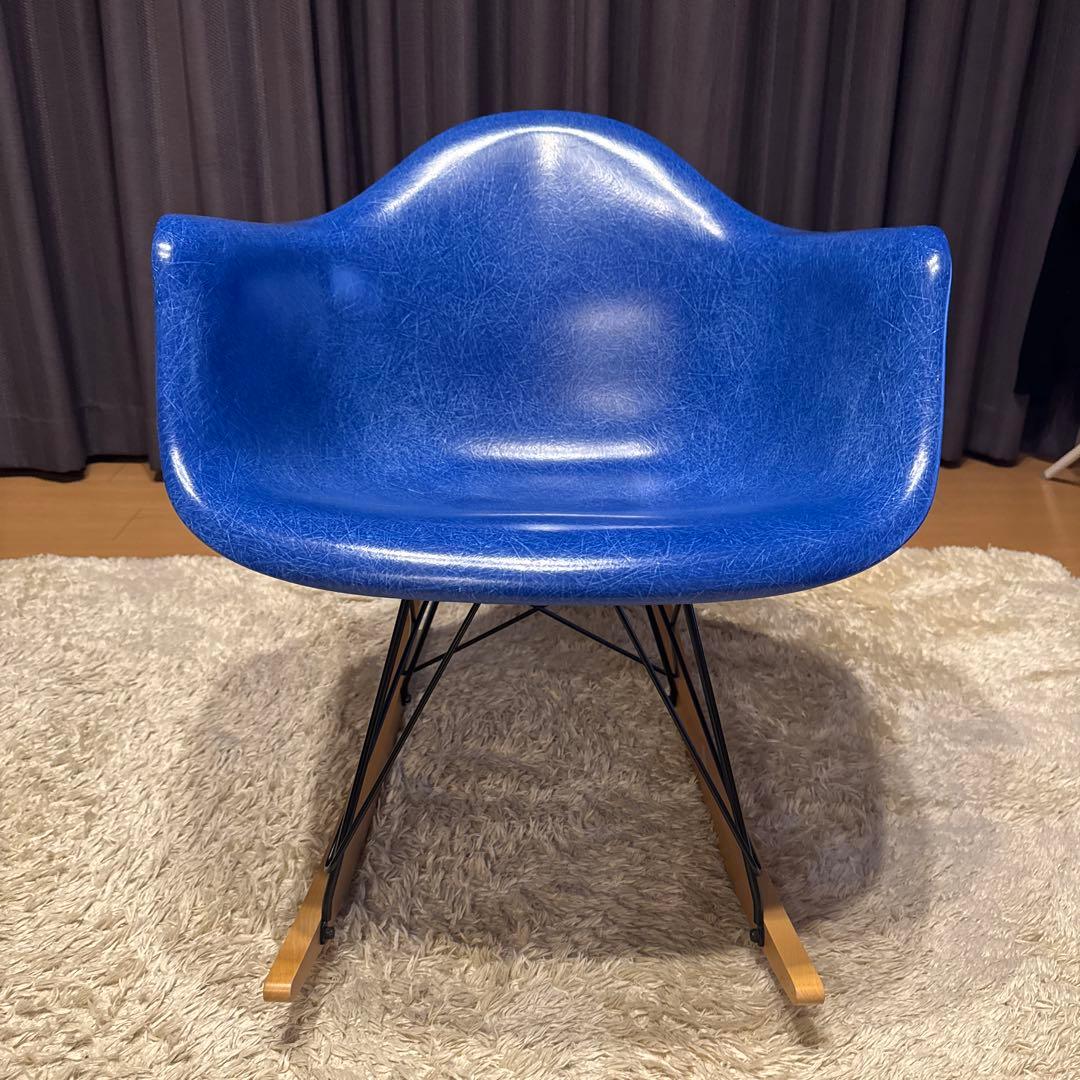 ハーマンミラー社　イームズ　サイドシェルチェア