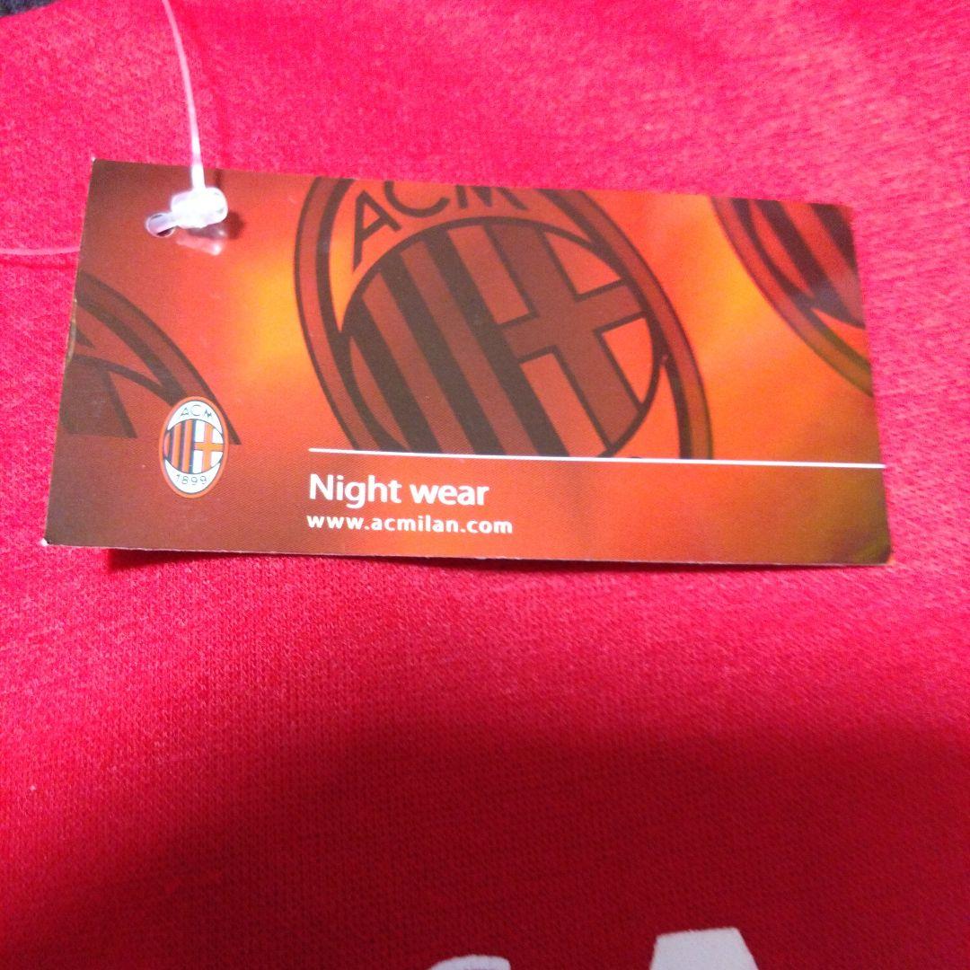 『新品タグ付き、上下セットアップ』ACミラン　トレーナー、スウェット、