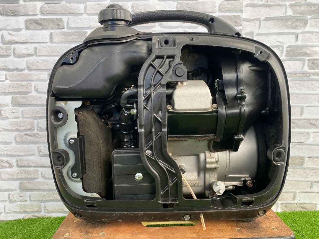 ヤマハEF1600IS 発電機★14日保証＋1Lオイル付(83)