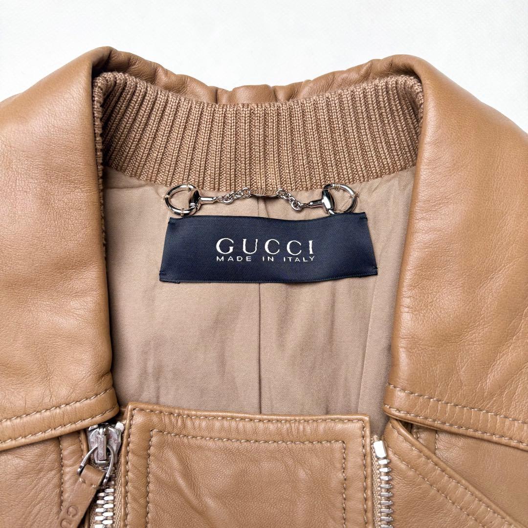 GUCCI ラムレザーベスト 本革 ベルト ロゴ刻印 大きいサイズ42