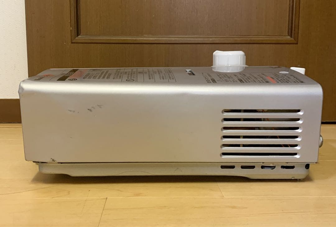 リンナイ 小型湯沸かし器 5号　プロパンガス（LP）RUS-V560（SL）