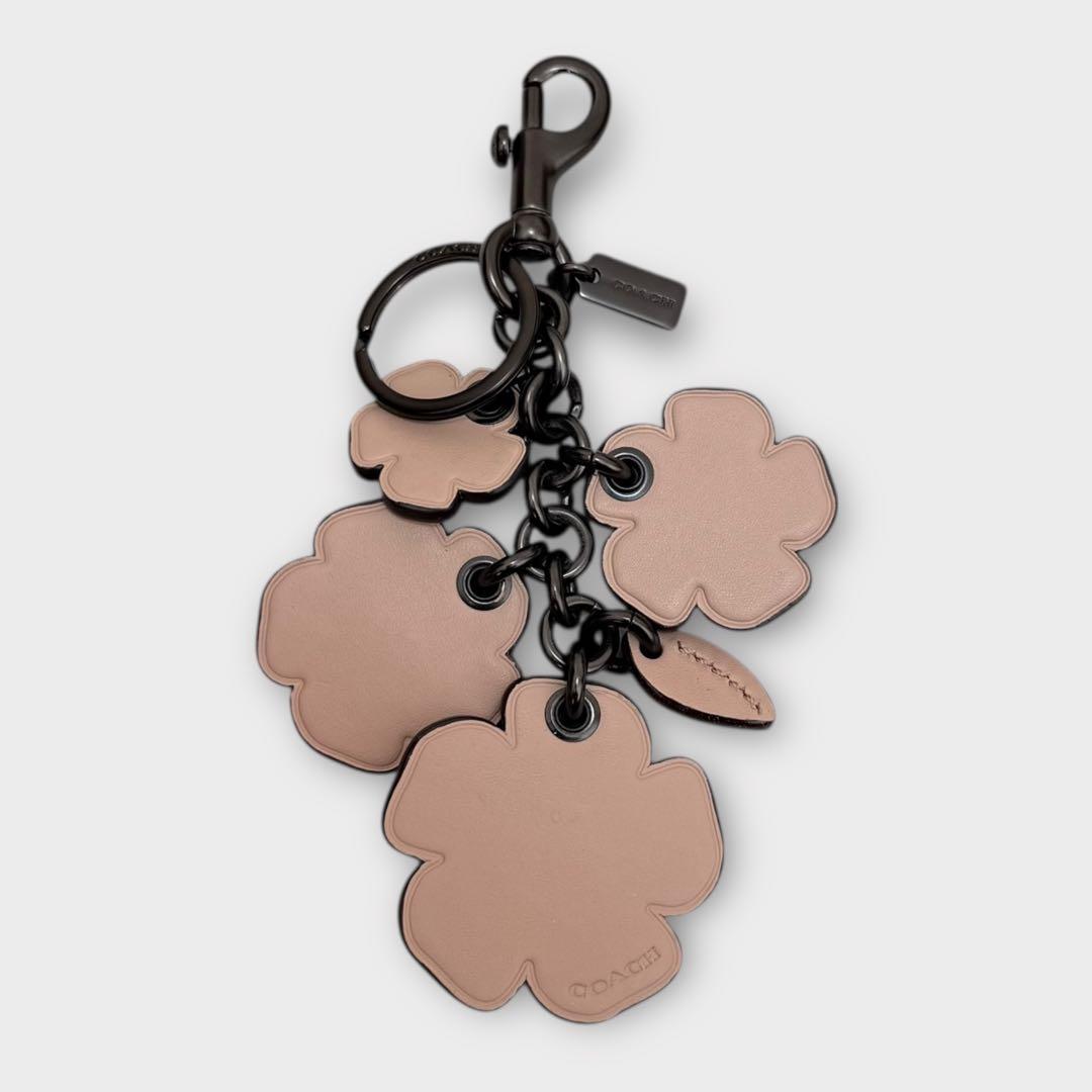 COACH ティーローズ ミックス ビジュー付き バッグチャーム