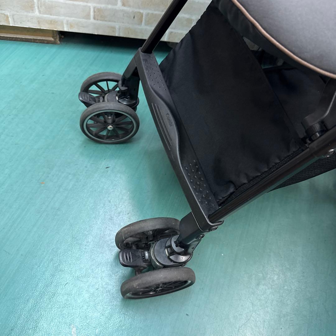 コンビ　ベビーカー　スゴカル@4キャス　コンパクトエッグショックHT