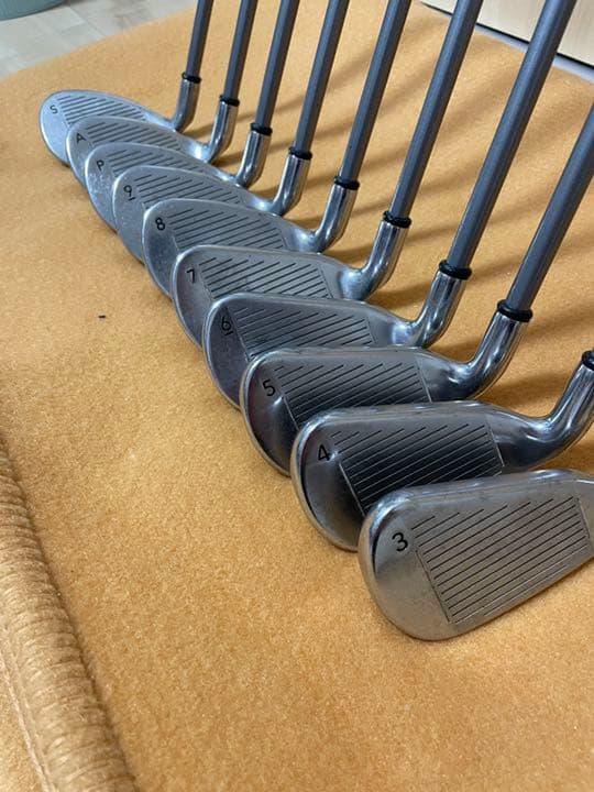 Callaway キャロウェイ　キャディバッグ、アイアンセット