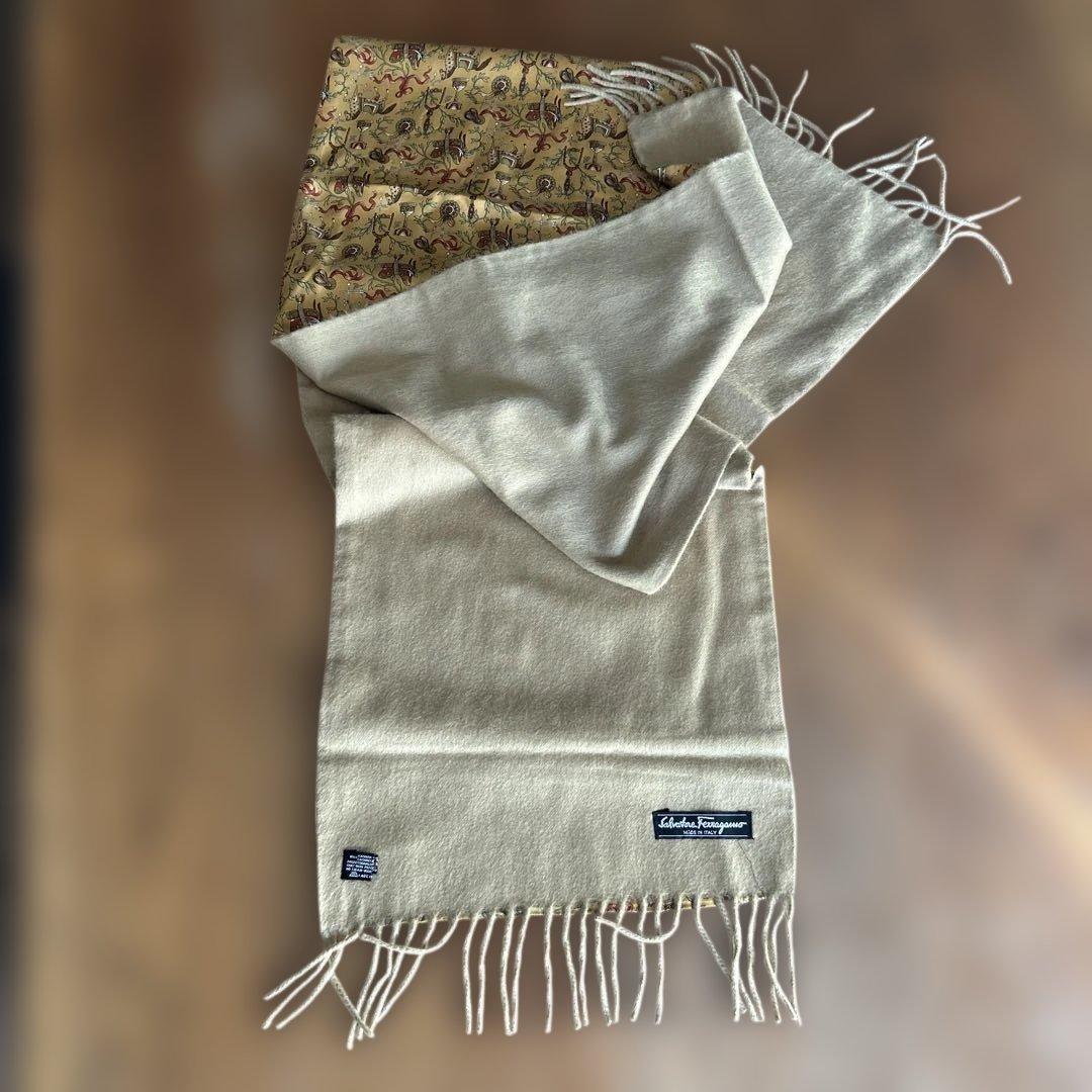 美品）フェラガモ カシミア100%×シルク100% リバーシブル イタリア製