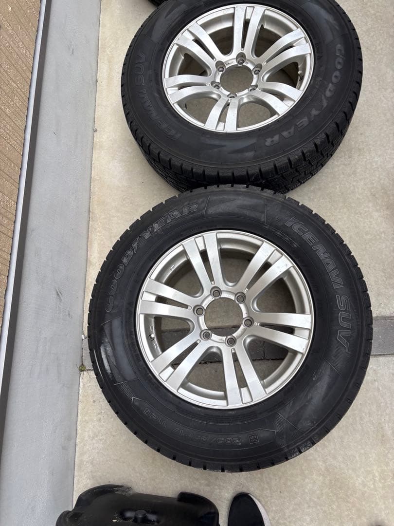 17インチ スタッドレスタイヤ ホイールセット　265/65R17 プラド
