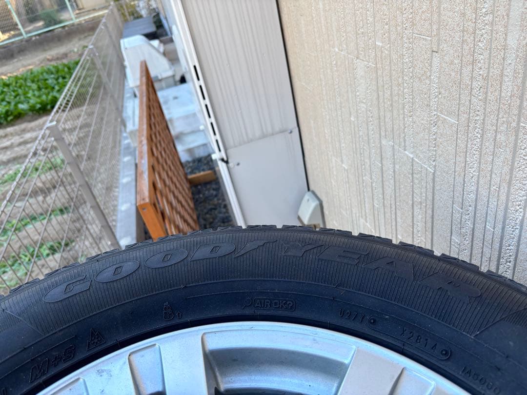 17インチ スタッドレスタイヤ ホイールセット　265/65R17 プラド