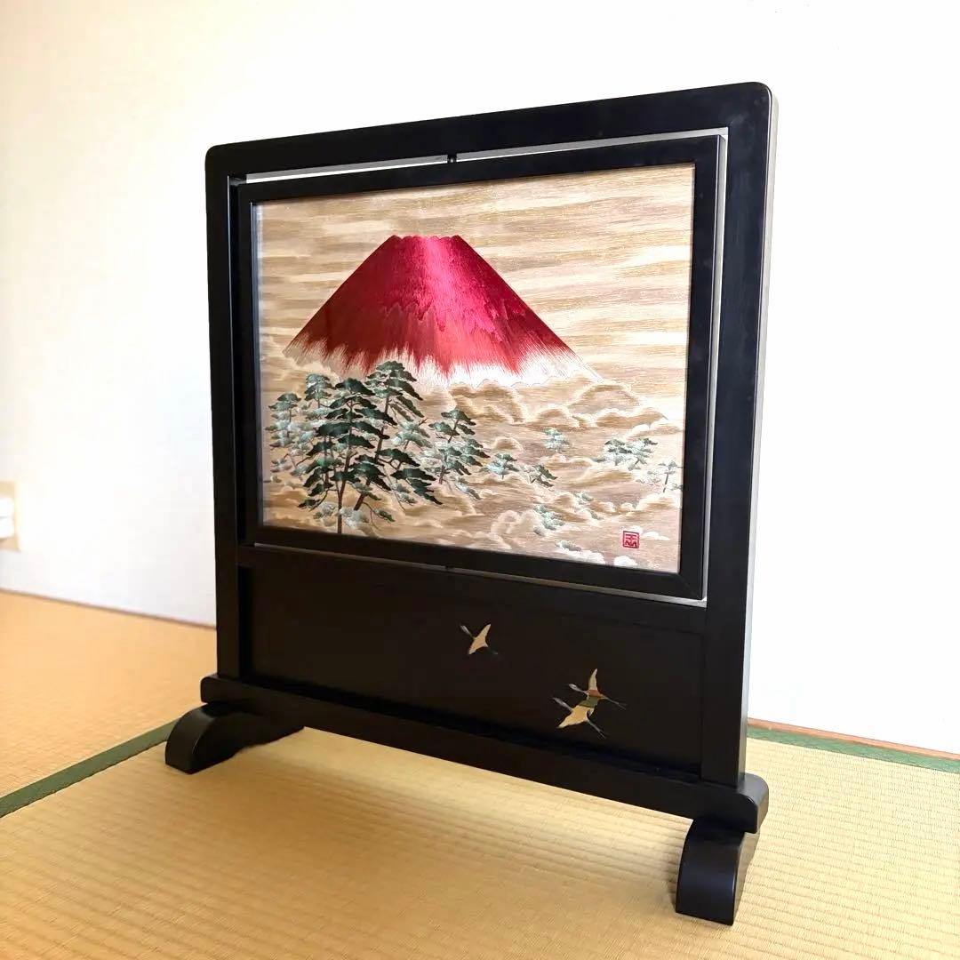 日本画刺繍の衝立