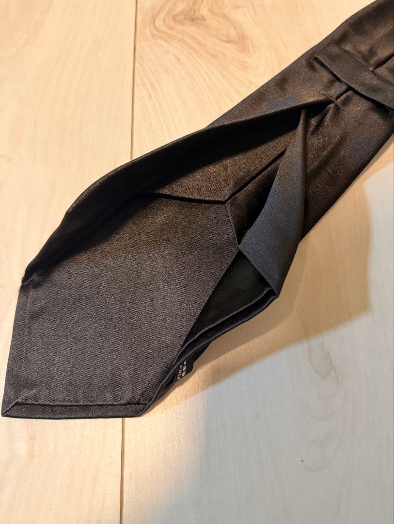 最高級　Kitonキートン　セッテピエゲ　ネクタイ　肉厚　ブラックタイ