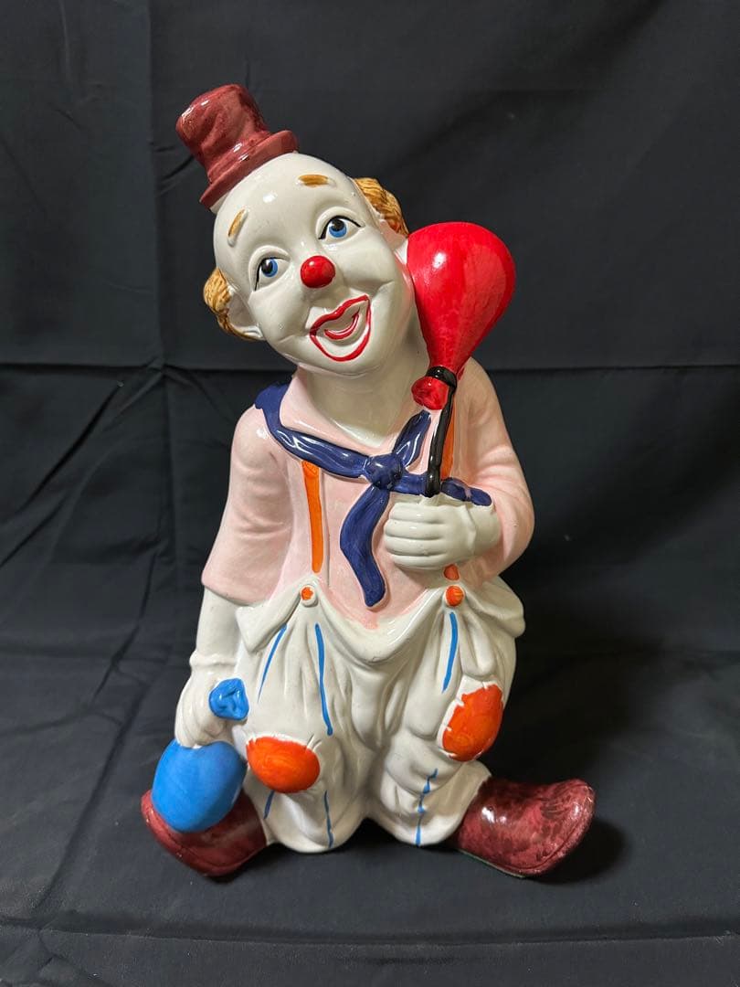 陶器製クラウンバンク 貯金箱（風船持ち）