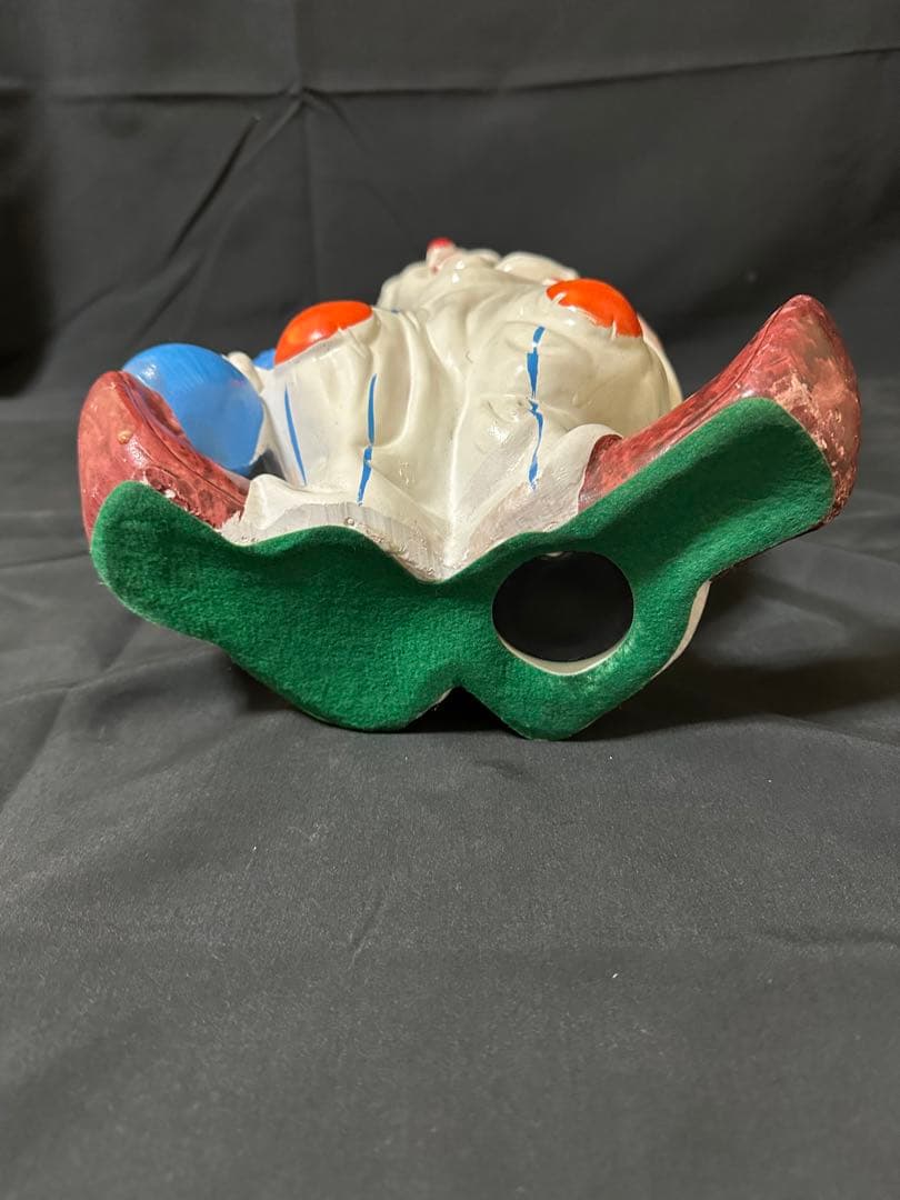 陶器製クラウンバンク 貯金箱（風船持ち）