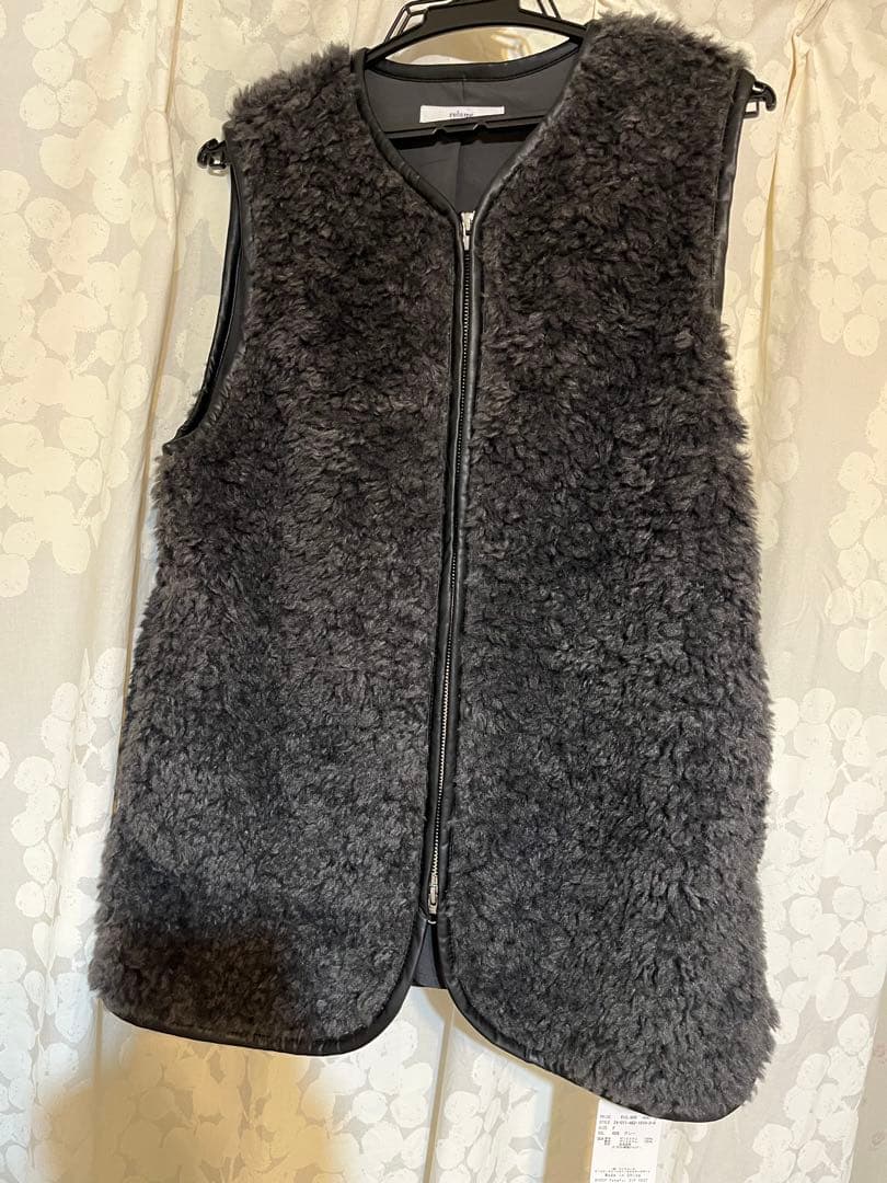 ジャーナルスタンダードレリューム シープフェイクファージップベスト 2024