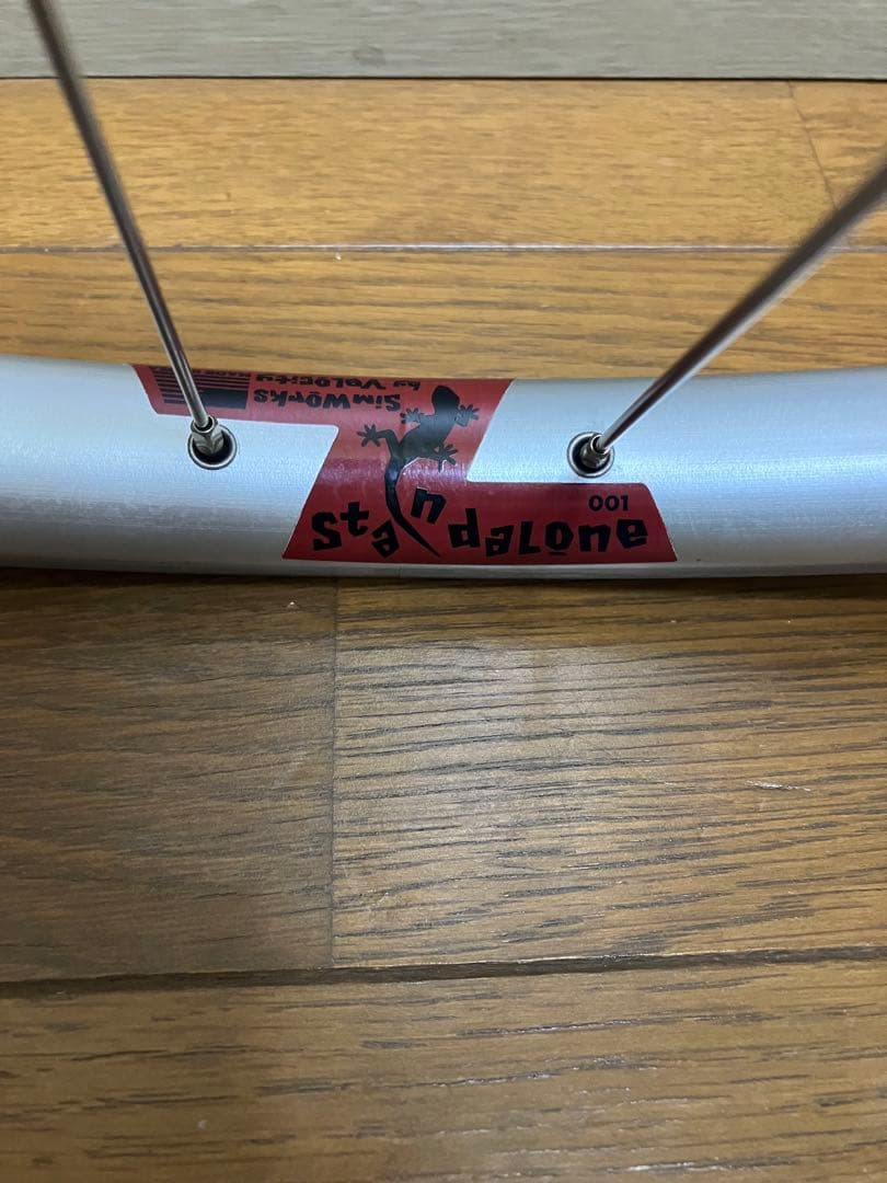 VELOCITY 完組ホイール シルバー　フリーコグ付き　ブルーラグ