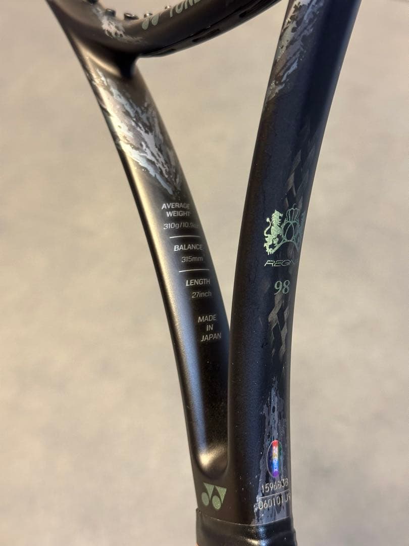 【極美品】YONEX REGNA 98