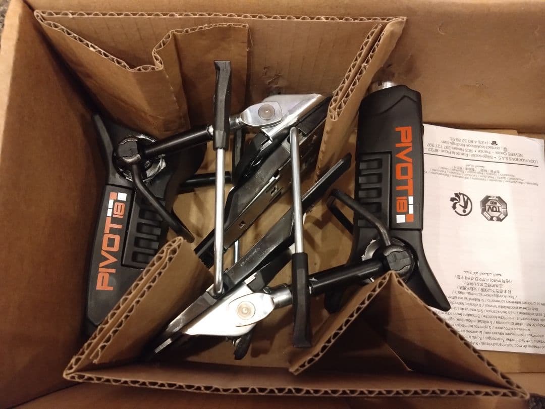 新品未使用★最新モデルLookルックPivot18国内正規品75mmブレーキ