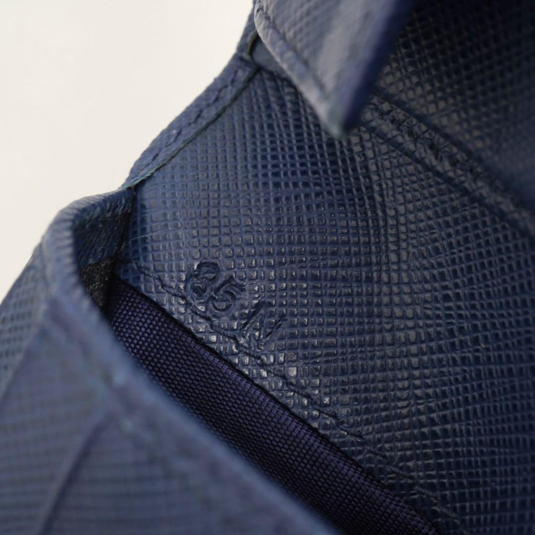 ✨極美品・箱保証書付き✨　PRADA 二つ折り　サフィアーノレザー　ストライプ