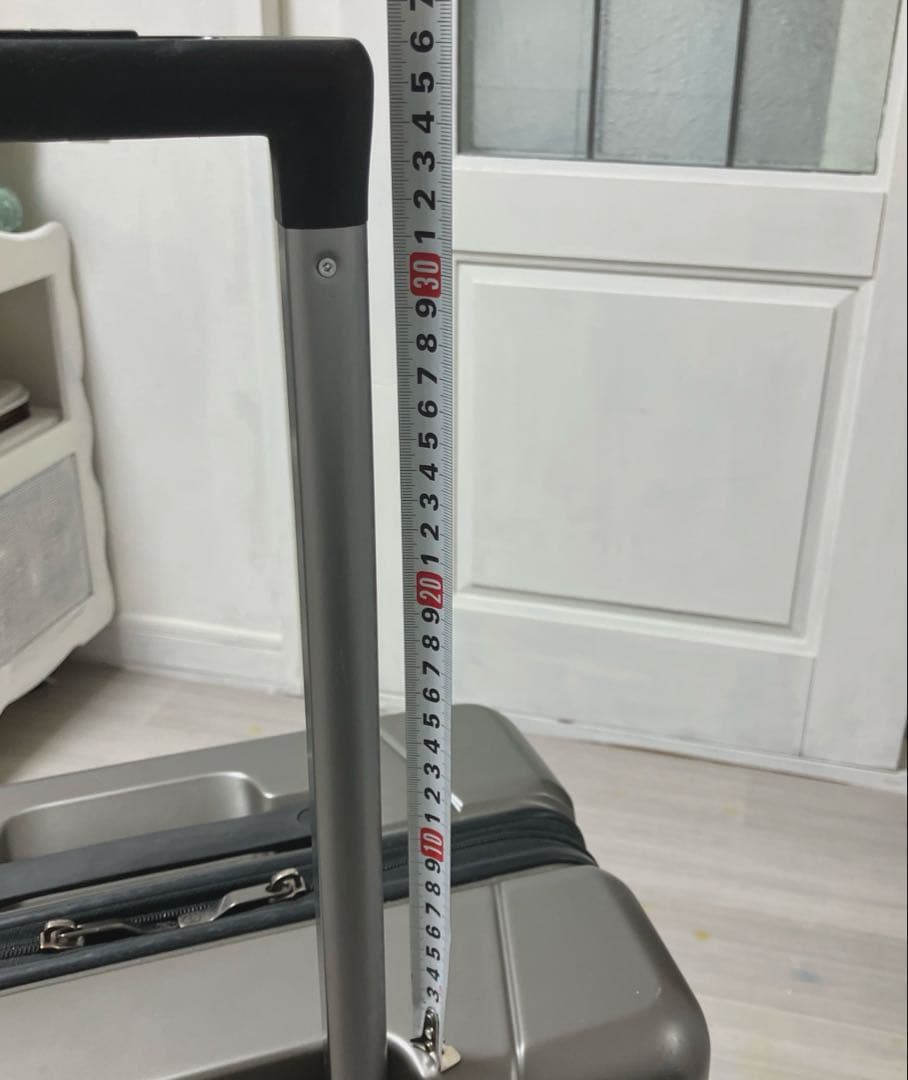 a*s様 純正　VICTORINOX レキシコン　ハードスーツケース　68x45