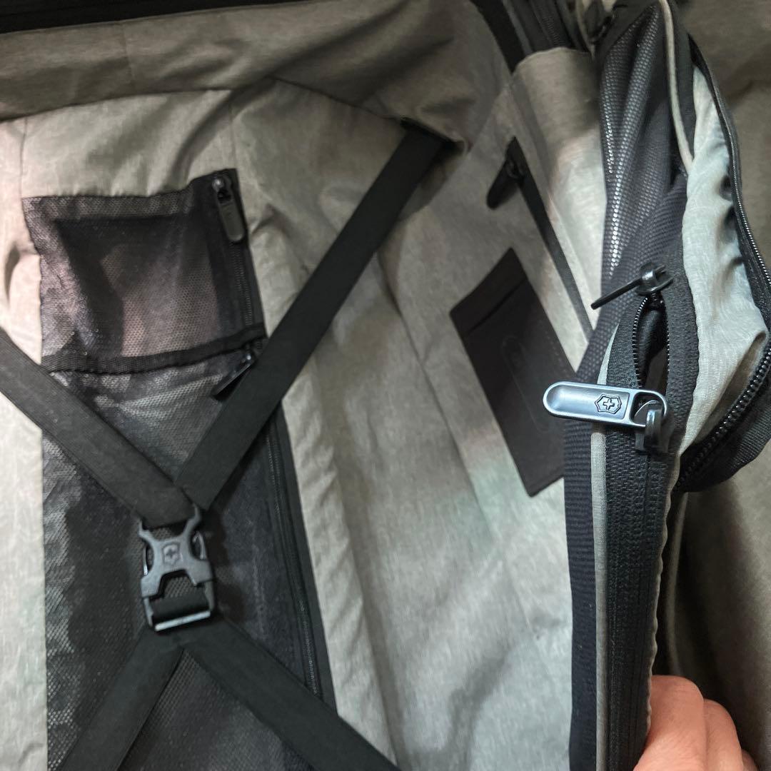 a*s様 純正　VICTORINOX レキシコン　ハードスーツケース　68x45