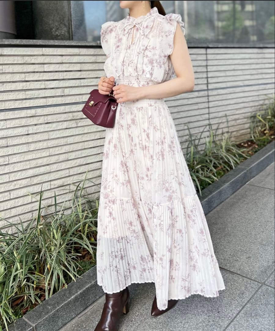 SNIDEL プリントブリーツシャーリングワンピース 1サイズ