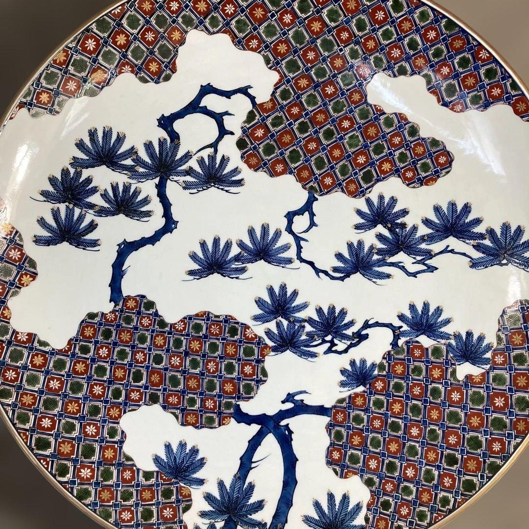 【源右衛門】古伊万里の伝統　日本の名窯　舘林源右衛門作　染錦亀甲松絵　超特大皿