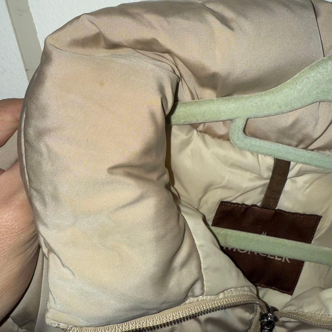 【国内正規品】moncler モンクレール　ダウンコート　ベージュ　ダウン