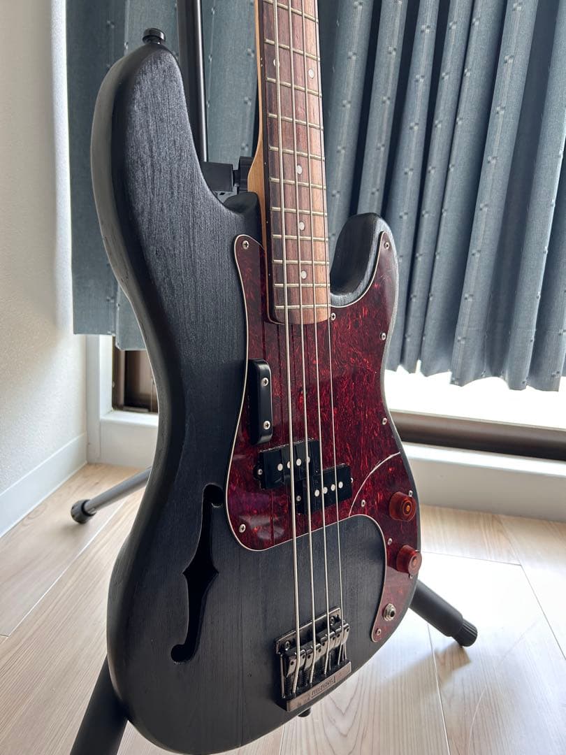 エレキベース 魔改造ベース　4弦　プレベ　セミホロウ・藍色塗装・増厚