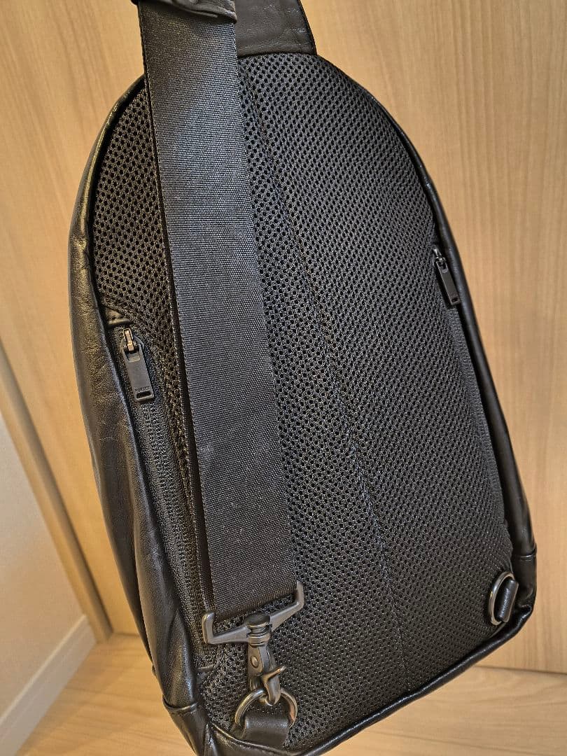 PORTER(ポーター) フランク馬革 スリングショルダーバッグ