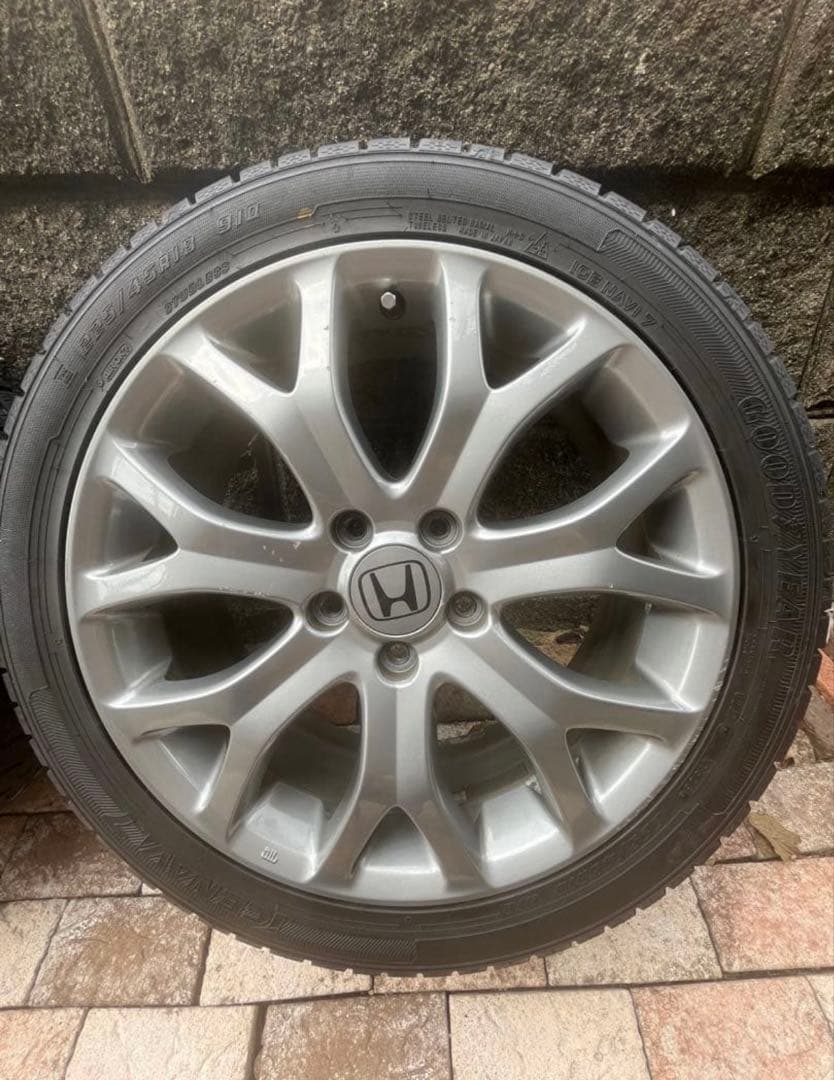 中古スタッドレスタイヤ225/45R18 GOODYEAR ICE NAVI7