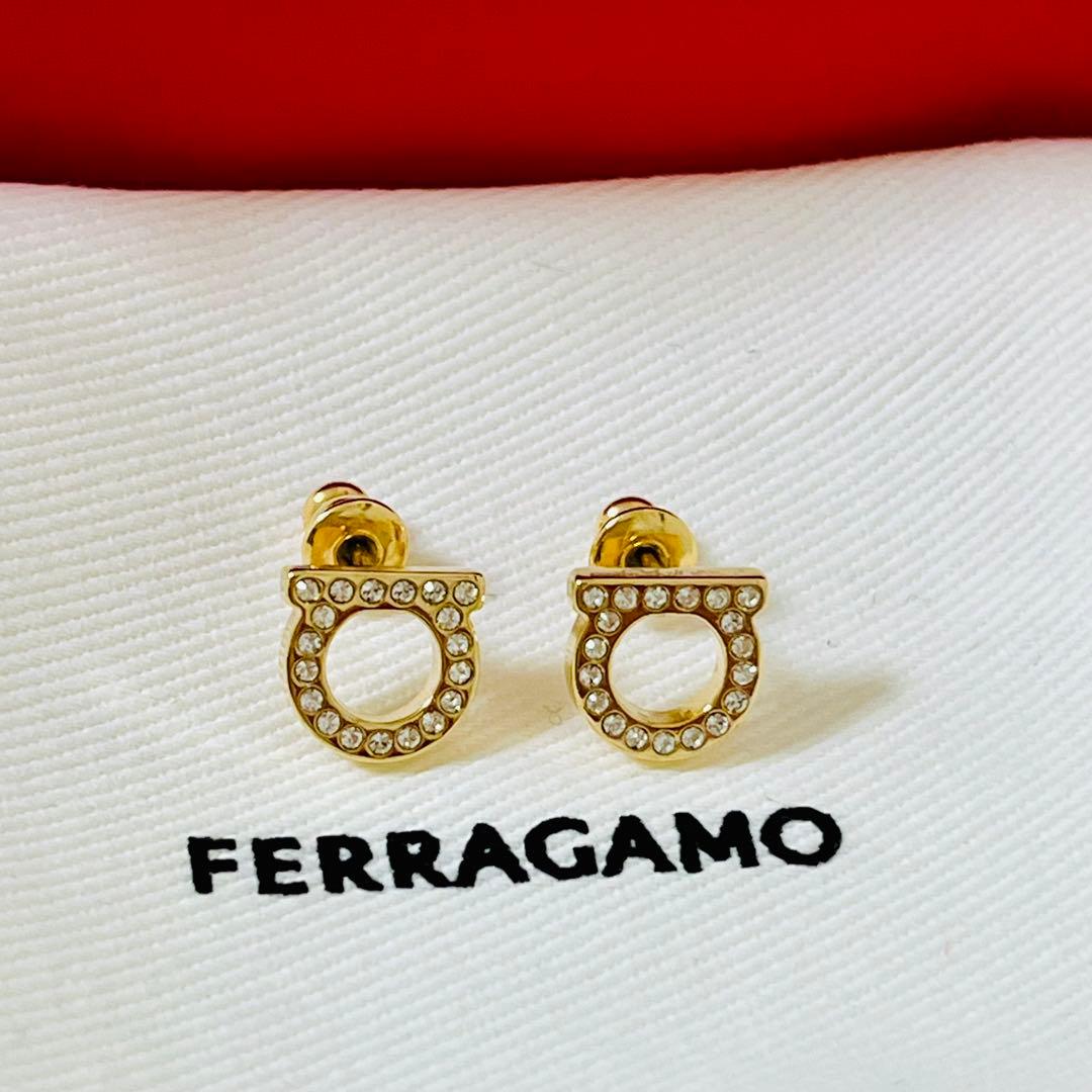 Ferragamo ガンチーニクリスタルピアス(S) フェラガモ