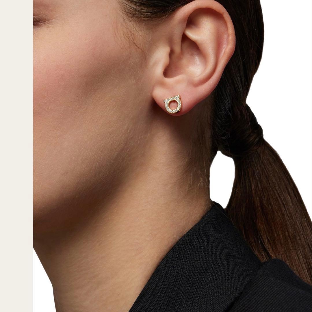 Ferragamo ガンチーニクリスタルピアス(S) フェラガモ