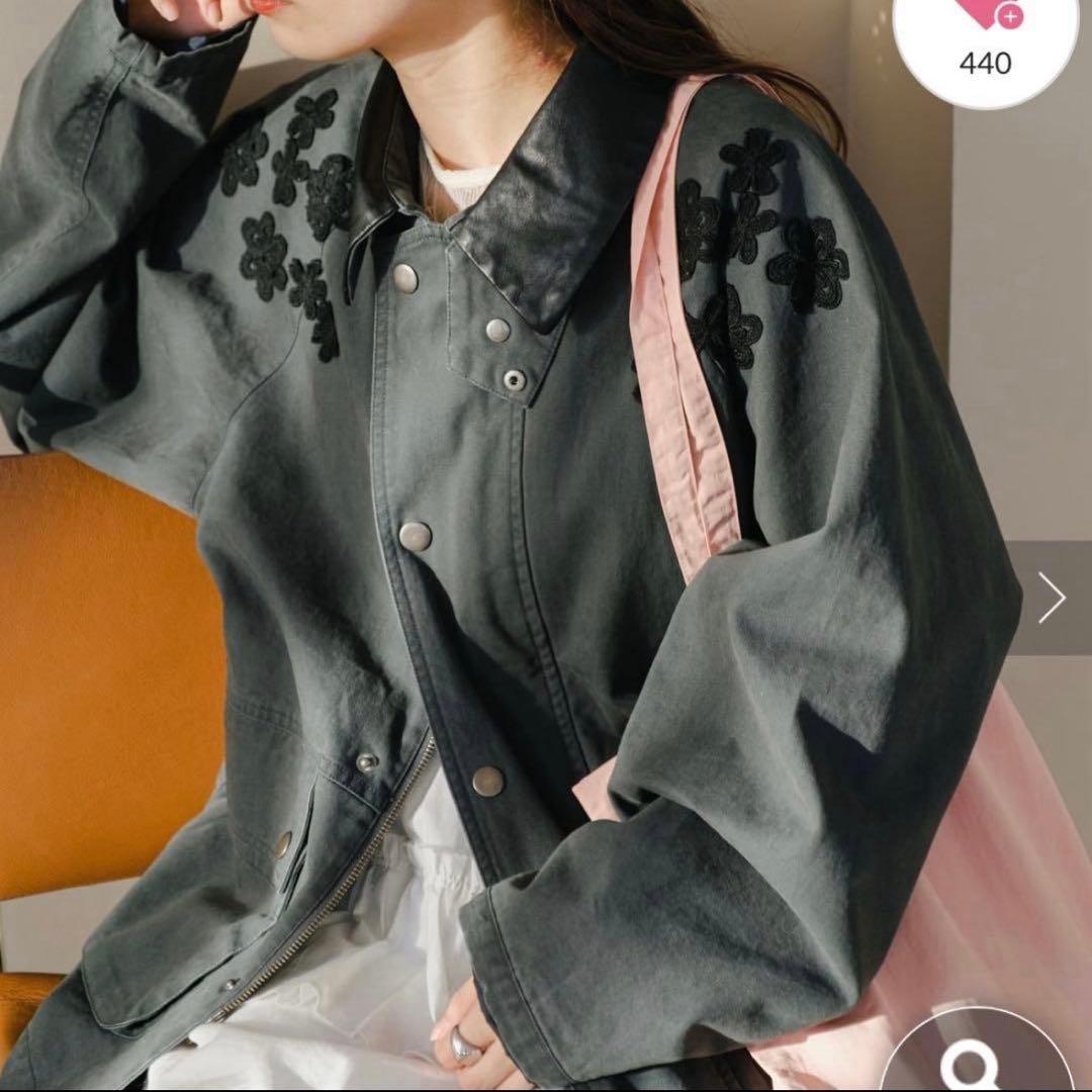 kastane カスタネ モチーフ付きハンティングジャケット　花　刺繍　ネイビー